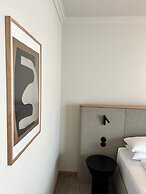 ADELANTE Boutique Hotel