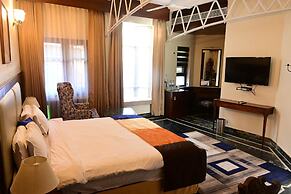 WelcomHeritage Taragarh Palace