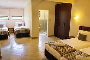 Hotel Numbi and Garden Suites