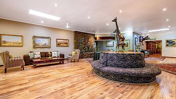 Hotel Numbi and Garden Suites