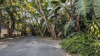 Hotel Numbi and Garden Suites