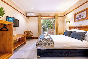 Hotel Numbi and Garden Suites