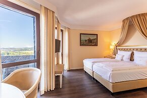 Hotel Burg Staufenberg