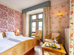 Hotel Burg Staufenberg