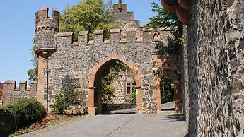 Hotel Burg Staufenberg
