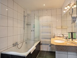 Hotel Burg Staufenberg