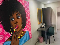 Elephant Springs Hotel