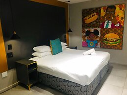 Elephant Springs Hotel