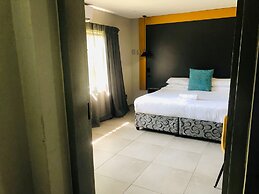 Elephant Springs Hotel