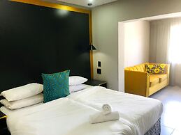 Elephant Springs Hotel