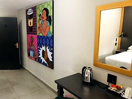 Elephant Springs Hotel