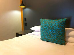 Elephant Springs Hotel