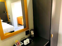 Elephant Springs Hotel