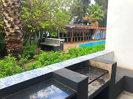 Elephant Springs Hotel