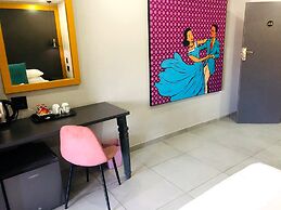 Elephant Springs Hotel