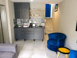 Elephant Springs Hotel