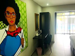 Elephant Springs Hotel