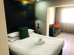 Elephant Springs Hotel