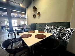 Elephant Springs Hotel