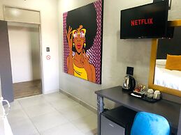 Elephant Springs Hotel