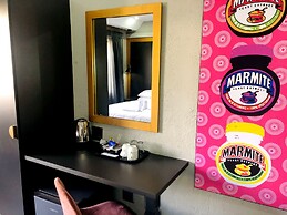 Elephant Springs Hotel