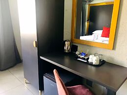 Elephant Springs Hotel