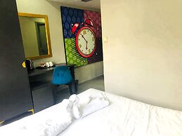 Elephant Springs Hotel