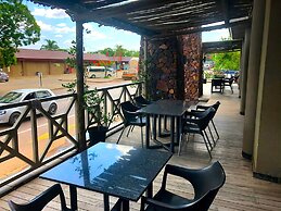 Elephant Springs Hotel