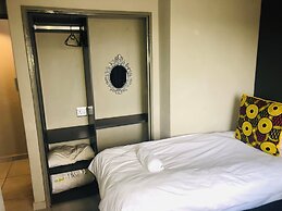 Elephant Springs Hotel