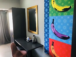 Elephant Springs Hotel