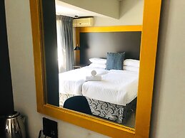 Elephant Springs Hotel