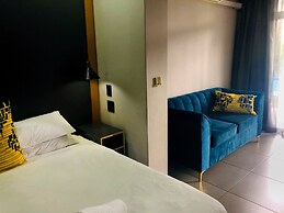 Elephant Springs Hotel