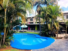 Elephant Springs Hotel