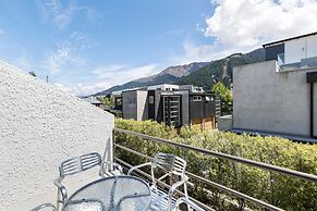 Amity Serviced Apartments