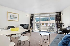 Amity Serviced Apartments