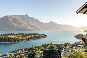 Amity Serviced Apartments