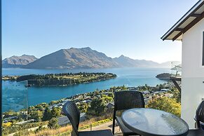 Amity Serviced Apartments