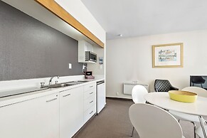 Amity Serviced Apartments