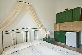 Ifestia Hotel Santorini