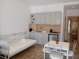 Ifestia Hotel Santorini