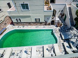 Ifestia Hotel Santorini