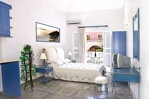 Ifestia Hotel Santorini