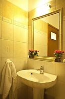 Ifestia Hotel Santorini