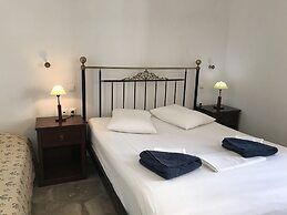 Ifestia Hotel Santorini