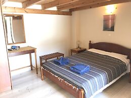 Ifestia Hotel Santorini