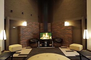 The Ridge Hotel & Apartments