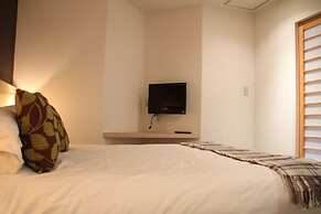 The Ridge Hotel & Apartments