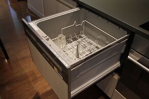 The Ridge Hotel & Apartments