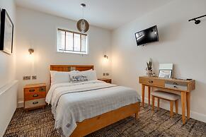 The Palace Hill Hotel