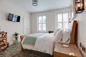 The Palace Hill Hotel